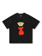 コーヒーカップモチーフのシルクスクリーンプリントが特徴の重厚コットンTシャツ