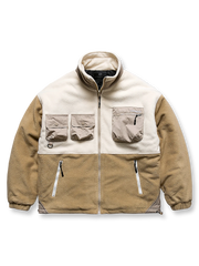 カラーブロックデザインのフリースワークジャケット。