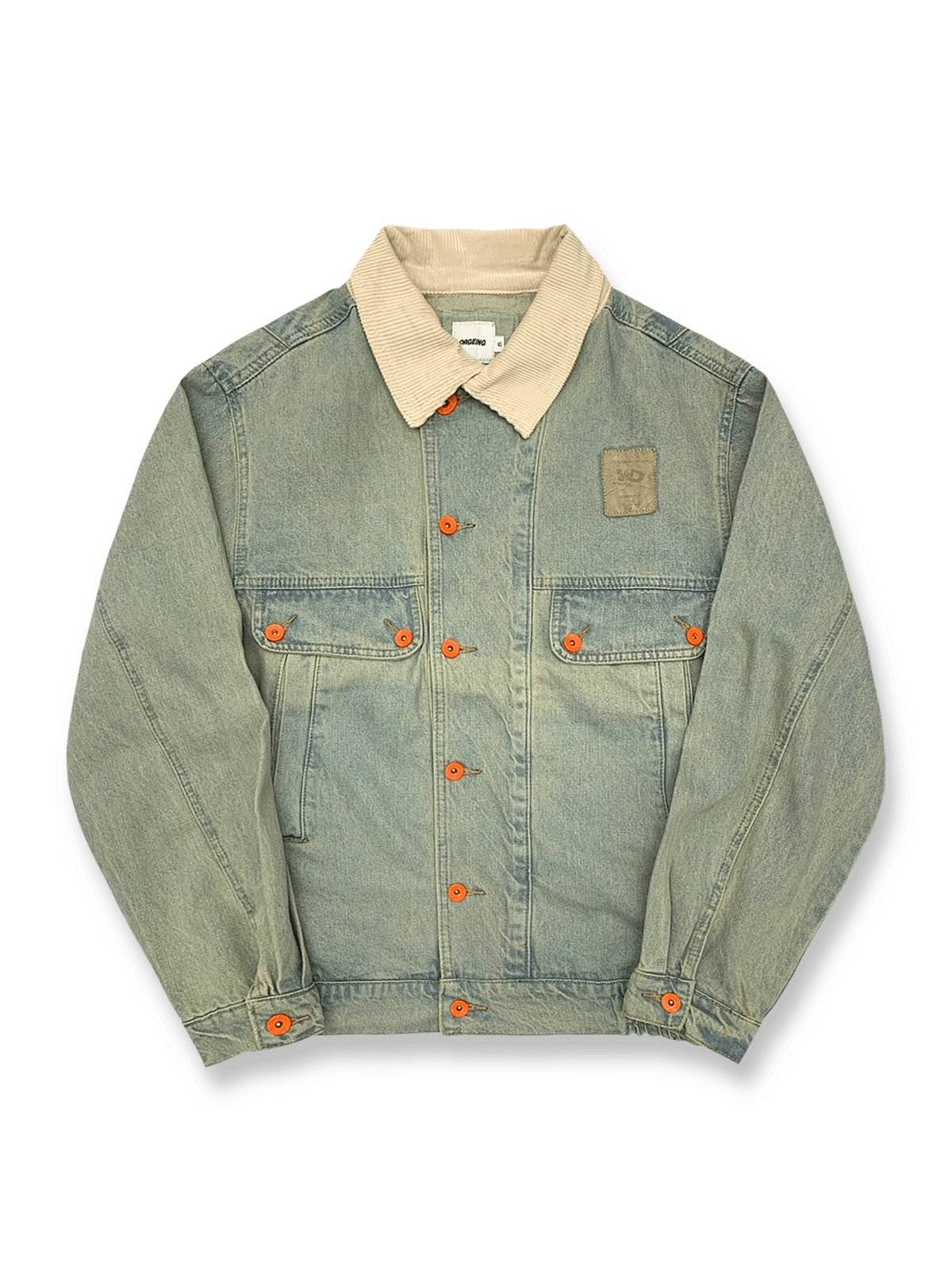 コーデュロイ襟とオレンジボタンが特徴の重ウォッシュ加工デニムジャケットの全体像