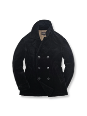 コーデュロイ素材のダブルブレスト中綿コート。