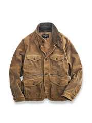 ウォッシュ加工コーデュロイと多ポケットが特徴のヴィンテージ風ウエスタンハンティングジャケット。