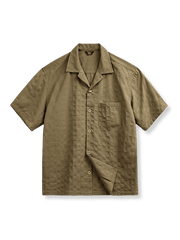 クランプルエフェクトのキューバカラー半袖シャツの前面が見える商品画像