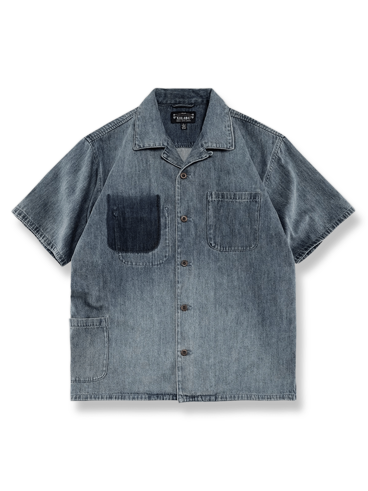 キューバカラー開襟とダブルポケットが特徴の抜染ウォッシュ加工デニム半袖シャツ