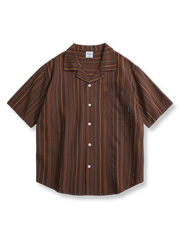 キューバカラーと縦ストライプ柄の半袖シャツ