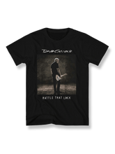 デヴィッド・ギルモアが背を向けてギターを演奏するアートワークのTシャツ、Rattle That Lock記念Tシャツ
