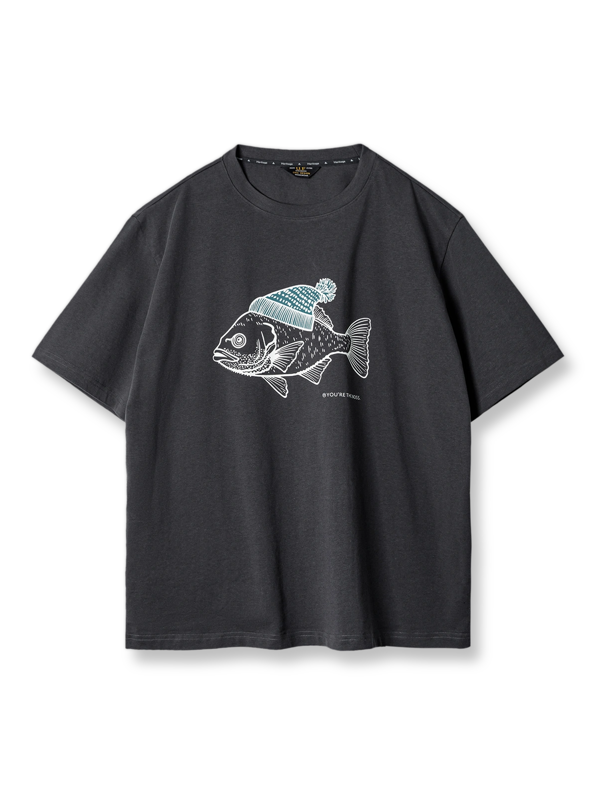 帽子をかぶった深海魚をベルベットプリントで施した厚手コットンTシャツ