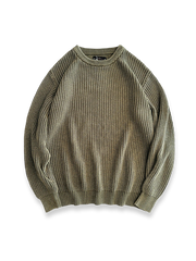 抜染加工と粗編みが特徴のオリーブカラー長袖コットンニットセーター