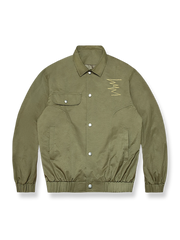 軍服を思わせるミリタリーグリーンに雷電刺繍が施されたワークジャケット