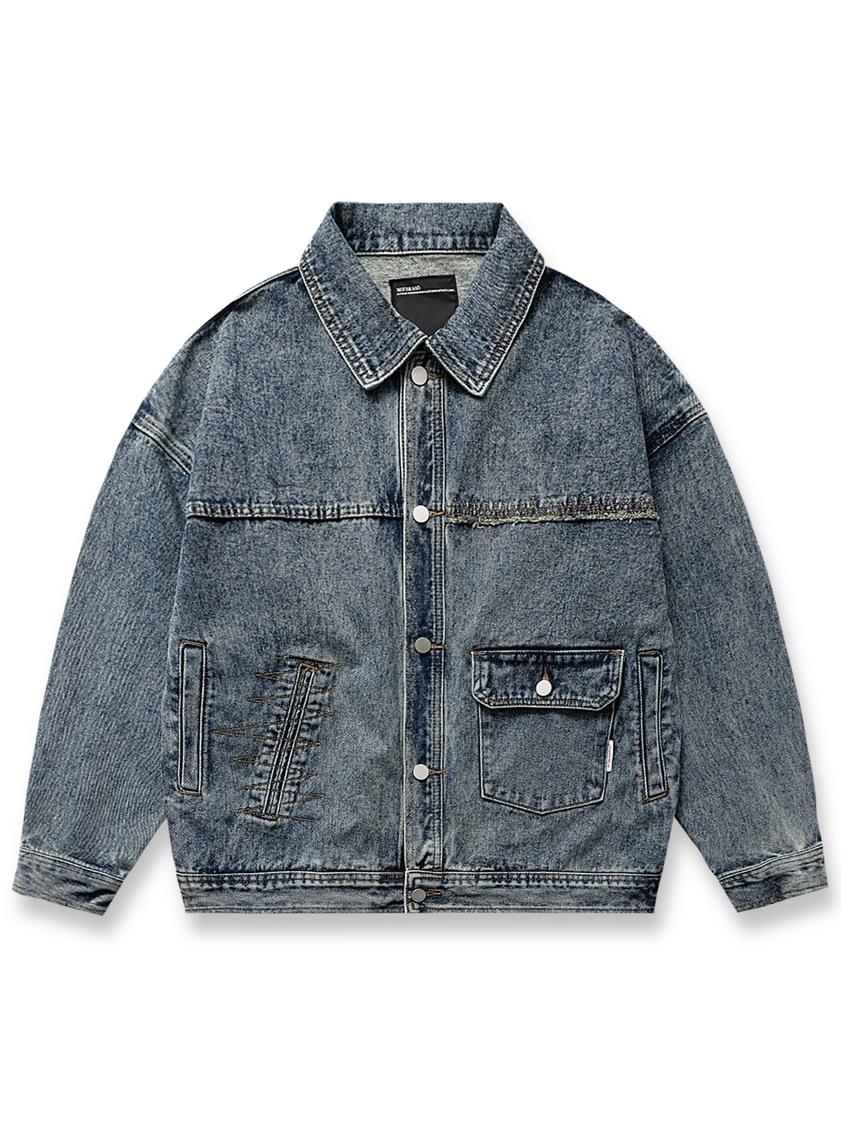 刺繍ヴィンテージデニムジャケットの全体正面画像、ライトニング刺繍と多機能ポケットのディテール。