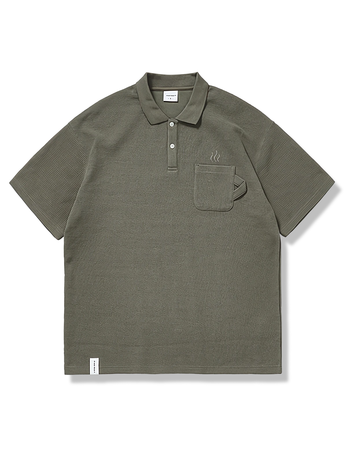 蒸気の刺繍とティーカップポケットが特徴のワッフルポロシャツ
