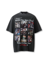 1980~90年代アートコラージュをグリッド状にプリントしたウォッシュド加工Tシャツ。オーバーサイズシルエットでストリートスタイルに最適。
