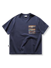 エスニック柄ポケット付き半袖Tシャツの胸元が見える商品画像