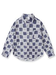 エスニック柄プリントのシャツ