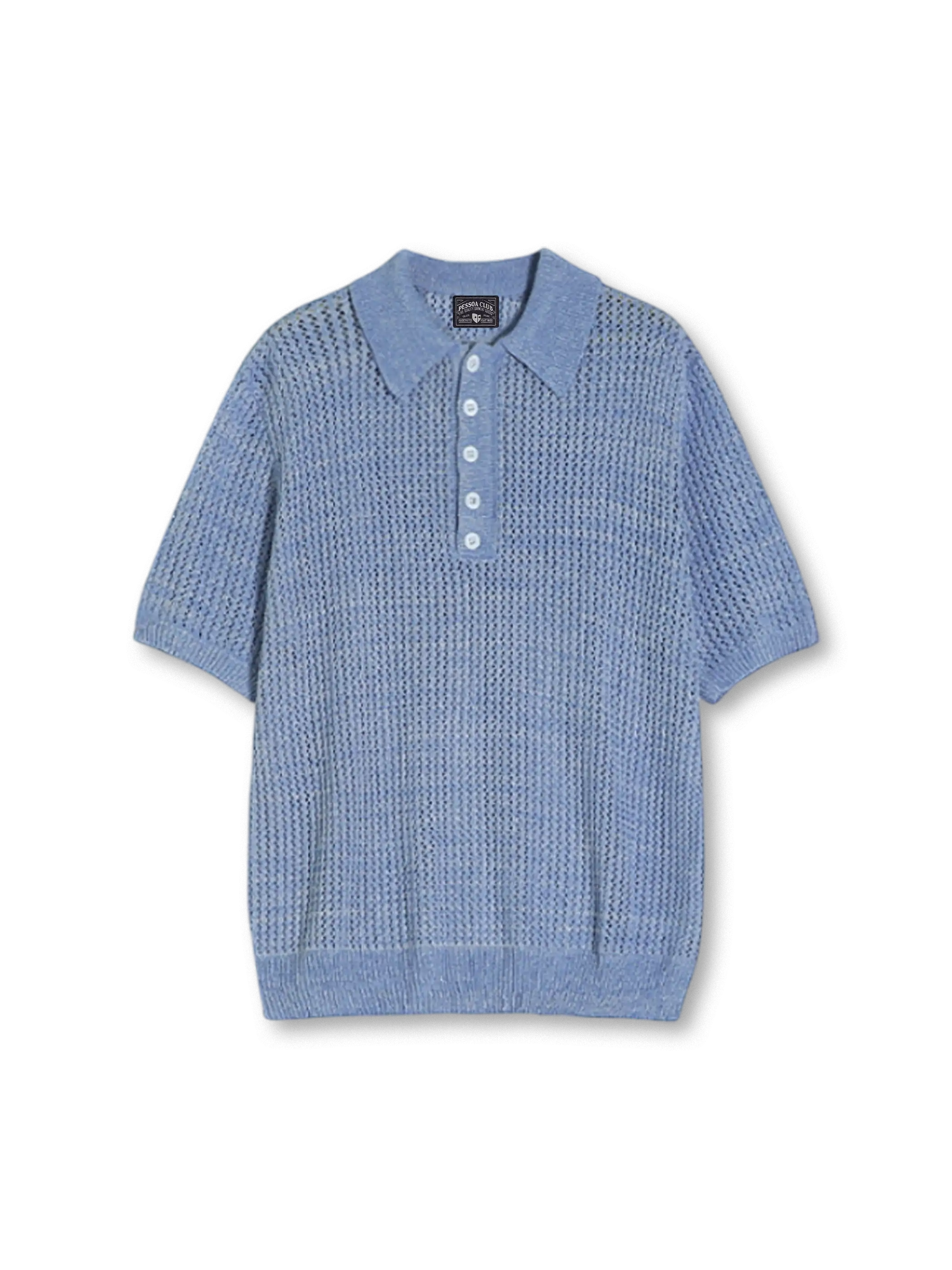アイレットニットポロシャツの全身ビュー、透かし編みとポロ衿ディテールを強調。