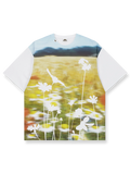 ファームイメージのアートワークをあしらったオーガニックコットン混Tシャツ。