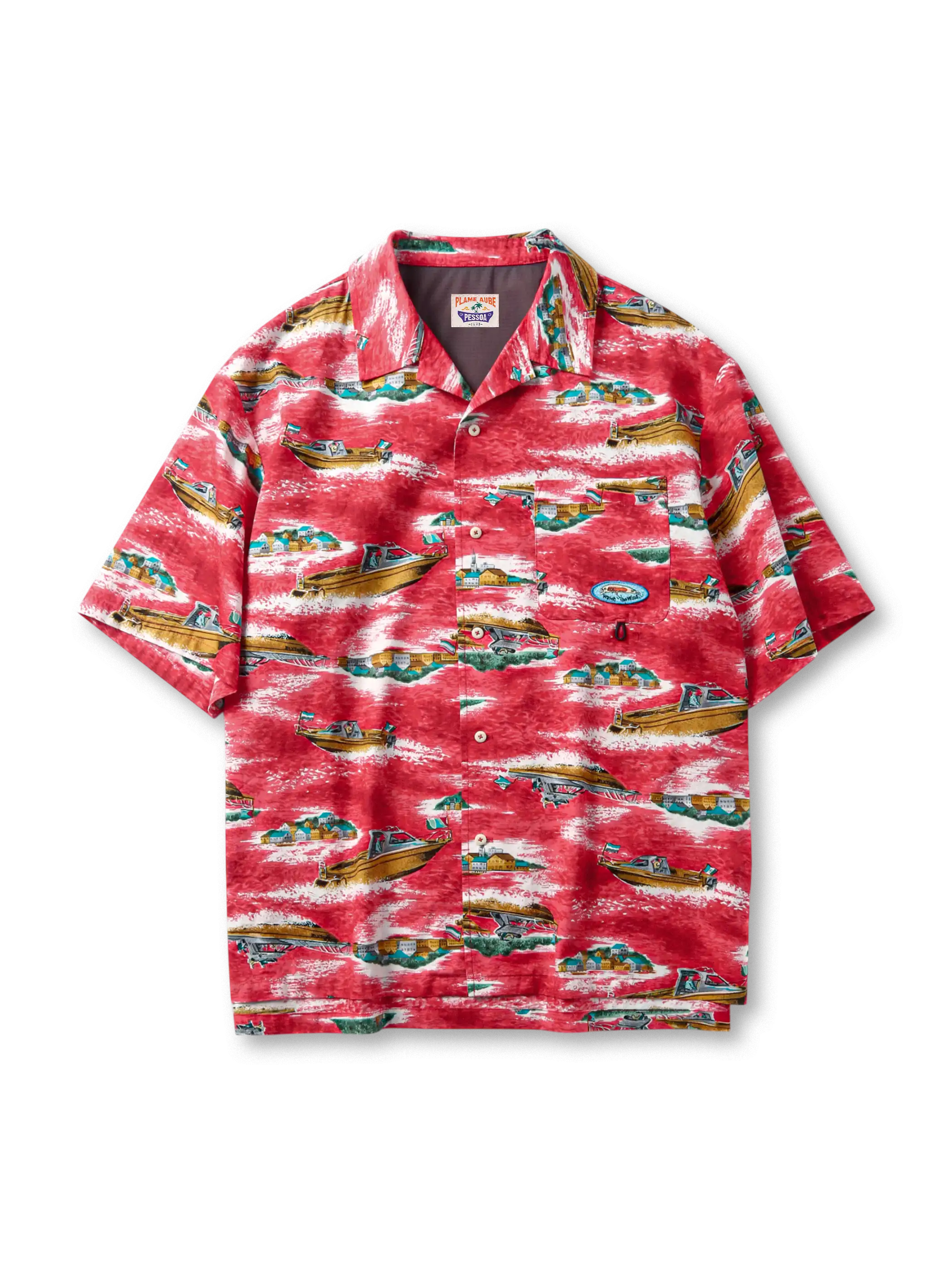 水面とボートをモチーフにした鮮やかな総柄プリントのオープンカラーシャツ