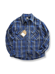 厚手フランネルチェックと起毛加工が特徴のヴィンテージ長袖ワークシャツの全体像。