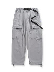 裏起毛と立体ポケットが特徴のカーゴパンツの製品イメージ