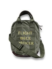 「FLIGHT DECK OFFICER」印字グリーンバッグ、カラーブロックキャンバス素材、耐久性抜群、ミリタリースタイル