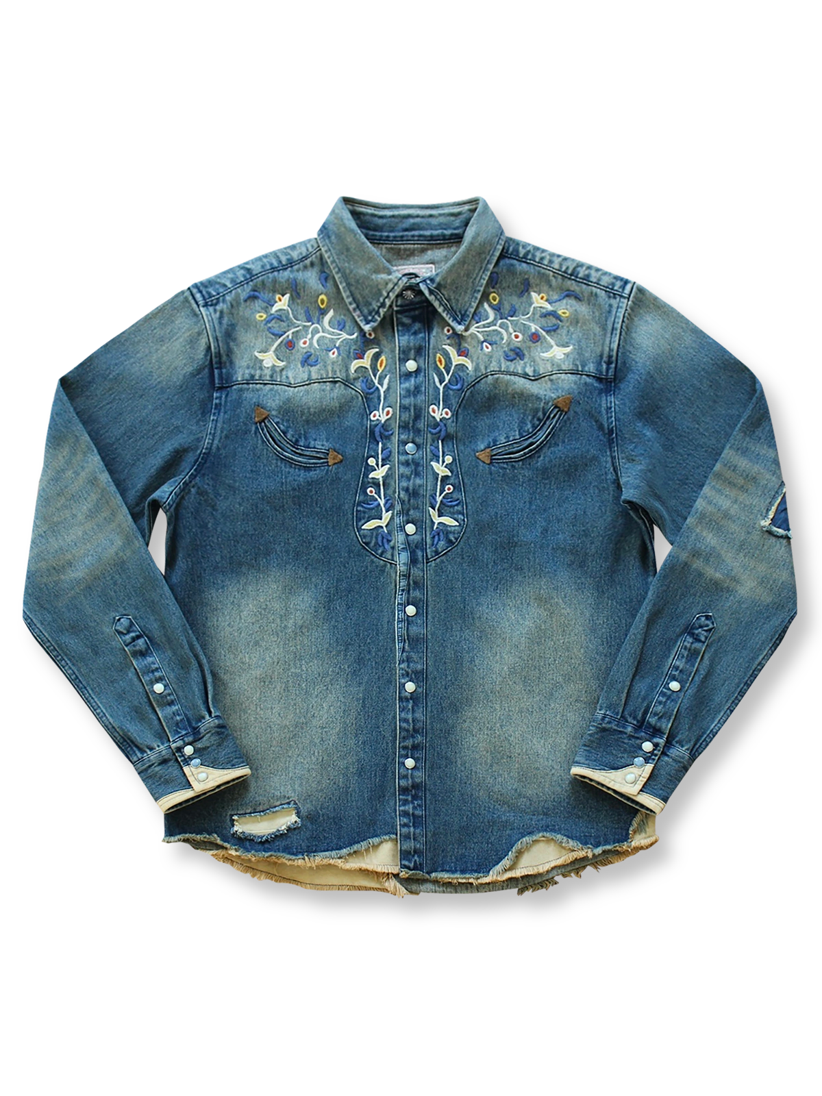 フラワー刺繍とパッチが映える厚手デニムの長袖ウエスタンシャツ