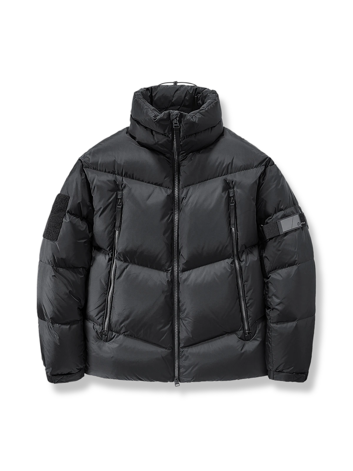 短丈で防風防水機能付きの白ダウンジャケット