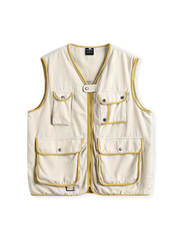 20世紀中期アメリカンアウトドアワークウェア着想の多ポケットワークベスト。通気性と実用性を兼ね備える。