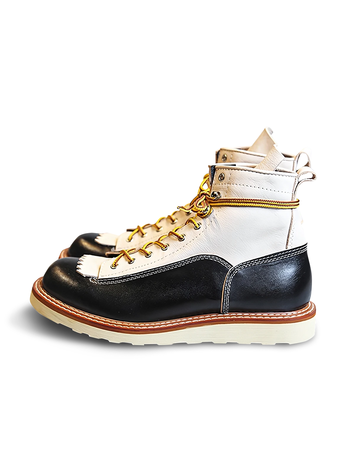 本革配色切替と通気性豚革内張り、耐久性抜群のゴムソール搭載バイカーブーツ