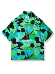 ジオメトリックスタイルアロハシャツ、緑基調、デジタルプリント、テンセル素材、ルーズフィット