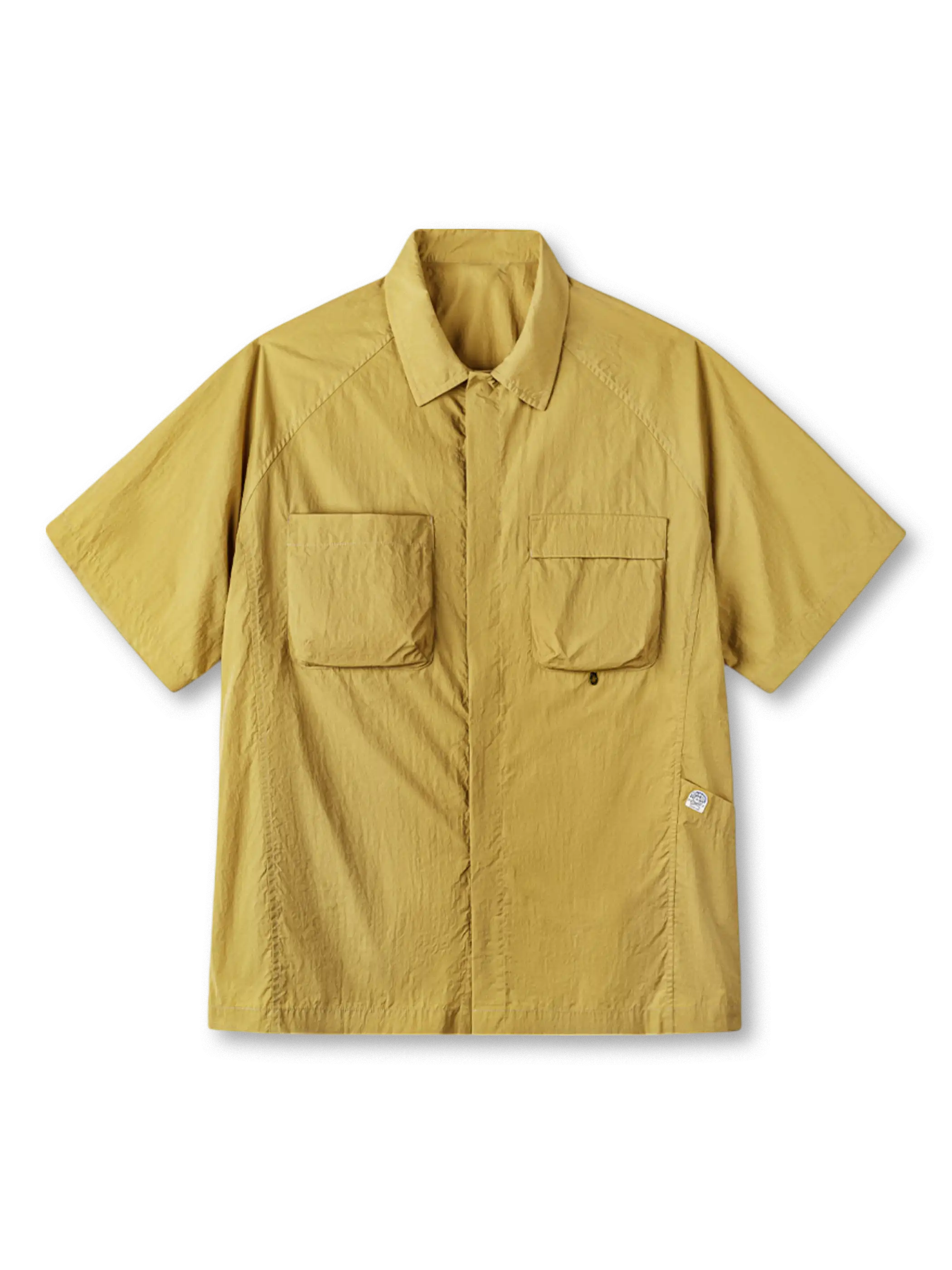 マイクロシワナイロンと多ポケットが映えるGORPコアアウトドアシャツ