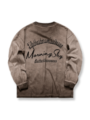 グラデーション染めとアルファベットプリントの長袖Tシャツ