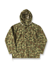 1930年代砲兵防護服のディテールを復刻した迷彩プルオーバーパーカー