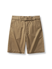 調節可能なベルトと斜めポケットが特徴のグルカスタイル五分丈カジュアルパンツ