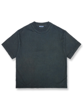 手染め植物染めTシャツの正面が見える商品画像