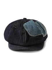 パッチワークデニムを手縫いで組み合わせたニュースボーイキャップ。異なる色調のデニム素材がヴィンテージ感を醸し出すデザイン。
