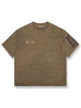 MA‑1フライトジャケット風ディテールと植物染色が特徴の手作り半袖Tシャツ