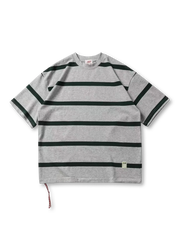 太ピッチボーダーとパッチポケットが特徴の厚手純綿天竺Tシャツ、耐久性の高い螺旋リブクルーネック