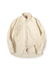 高密度色織りコットン生地とアコーディオンポケットが特徴のヘビーウェイトシャツ