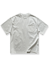 ヘビーウェイトコットン素材のポケット付き半袖Tシャツ