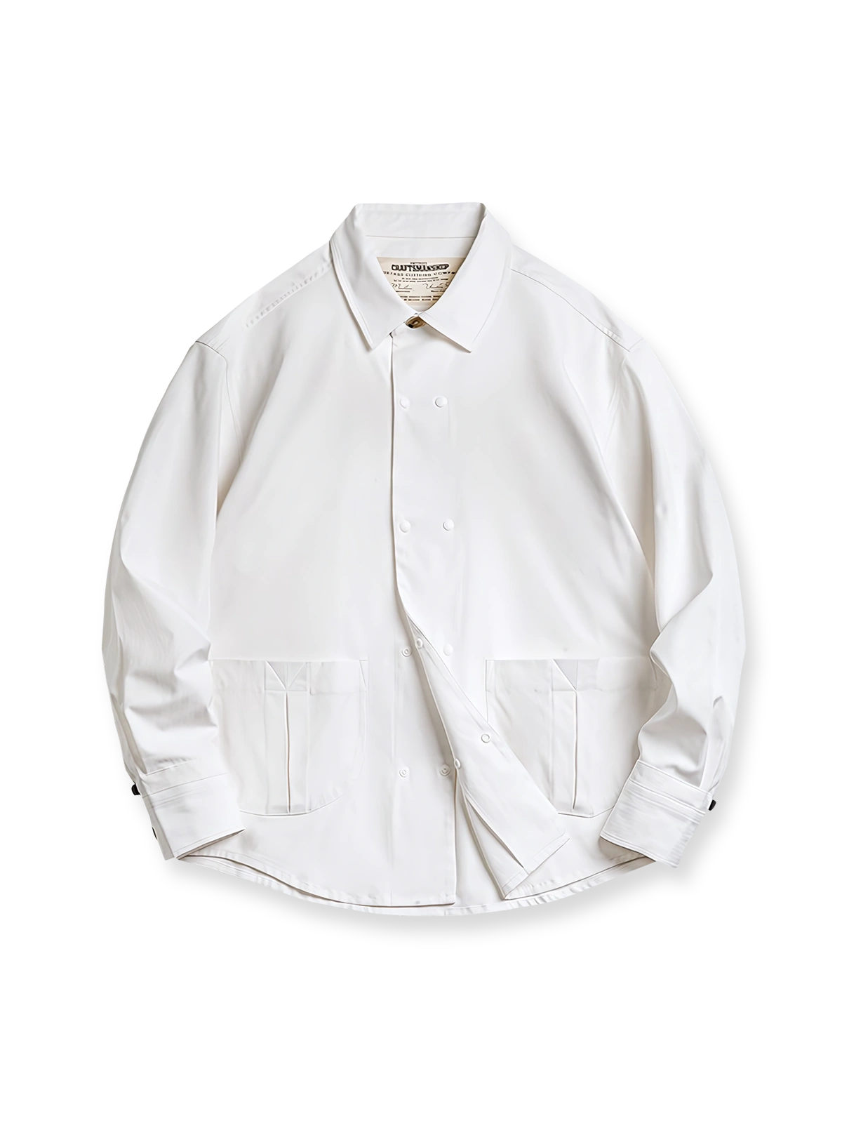 ヘリンボーン柄とダブルブレストが映えるボタンダウンシャツ