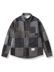 ヘリンボーンと多彩なパッチワーク柄が特徴の混紡ウールシャツの全体像。