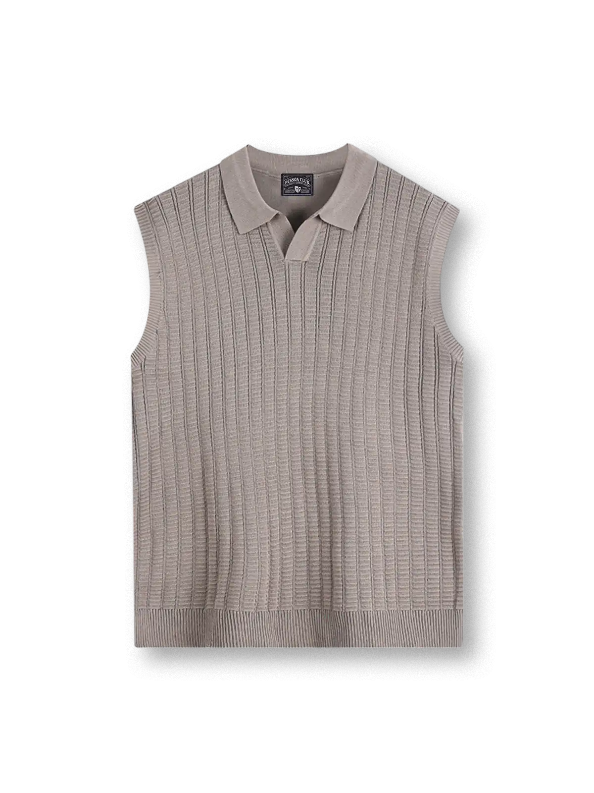 アイスシルク素材と立体リブ編みが映えるニットベスト