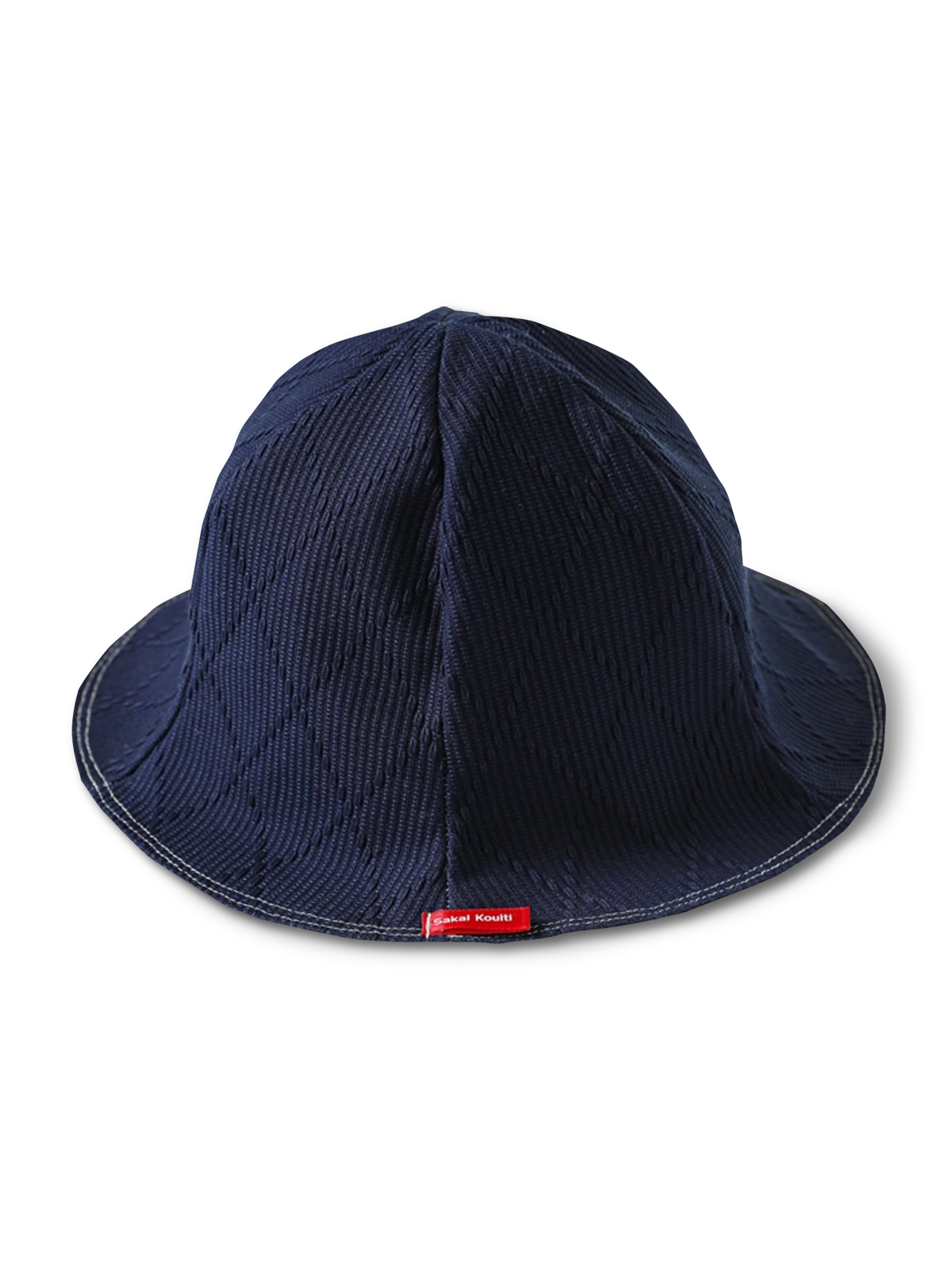 職人手縫いの古布藍染めバケットハット。インディゴの色ムラとコントラストステッチが特徴のコットン製アイテム。