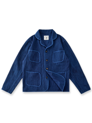 伝統的な剣道刺し子布を使用し、植物染めで深い藍色に仕上げたワークジャケット。4つポケットと水牛ボタンが特徴のヴィンテージデザイン。