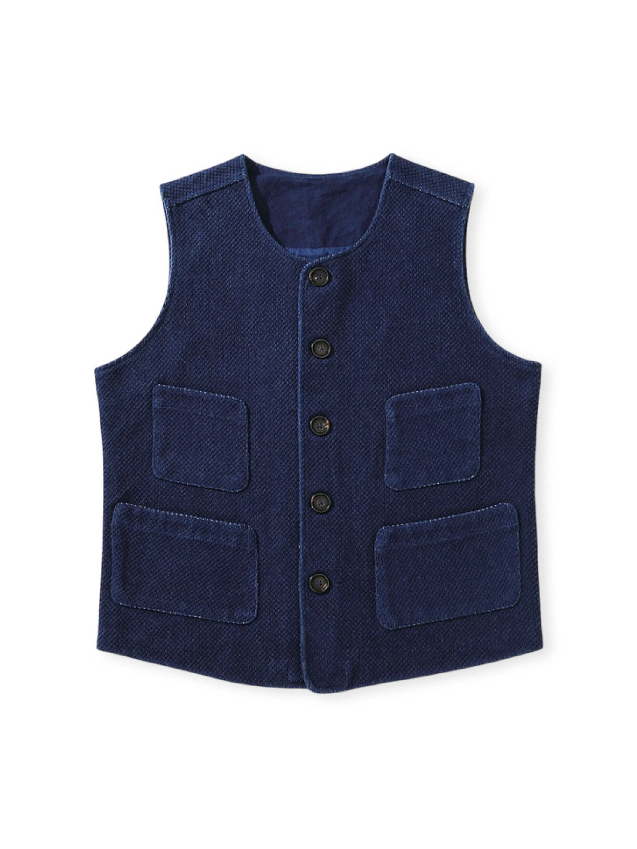 550g剣道刺子生地のインディゴベスト。複数パッチポケット、高密度牛津布裏地、クラシックな牛角ボタンが特徴。