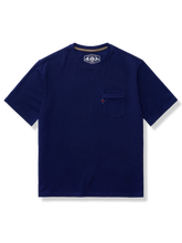 藍染めと草木染め素材、ナバホビーズ刺繍が特徴のドロップショルダー綿Tシャツ、リラックスシルエット