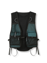 100%ナイロン製の一体型探検バックパック(メッシュ通気・6L・280g)