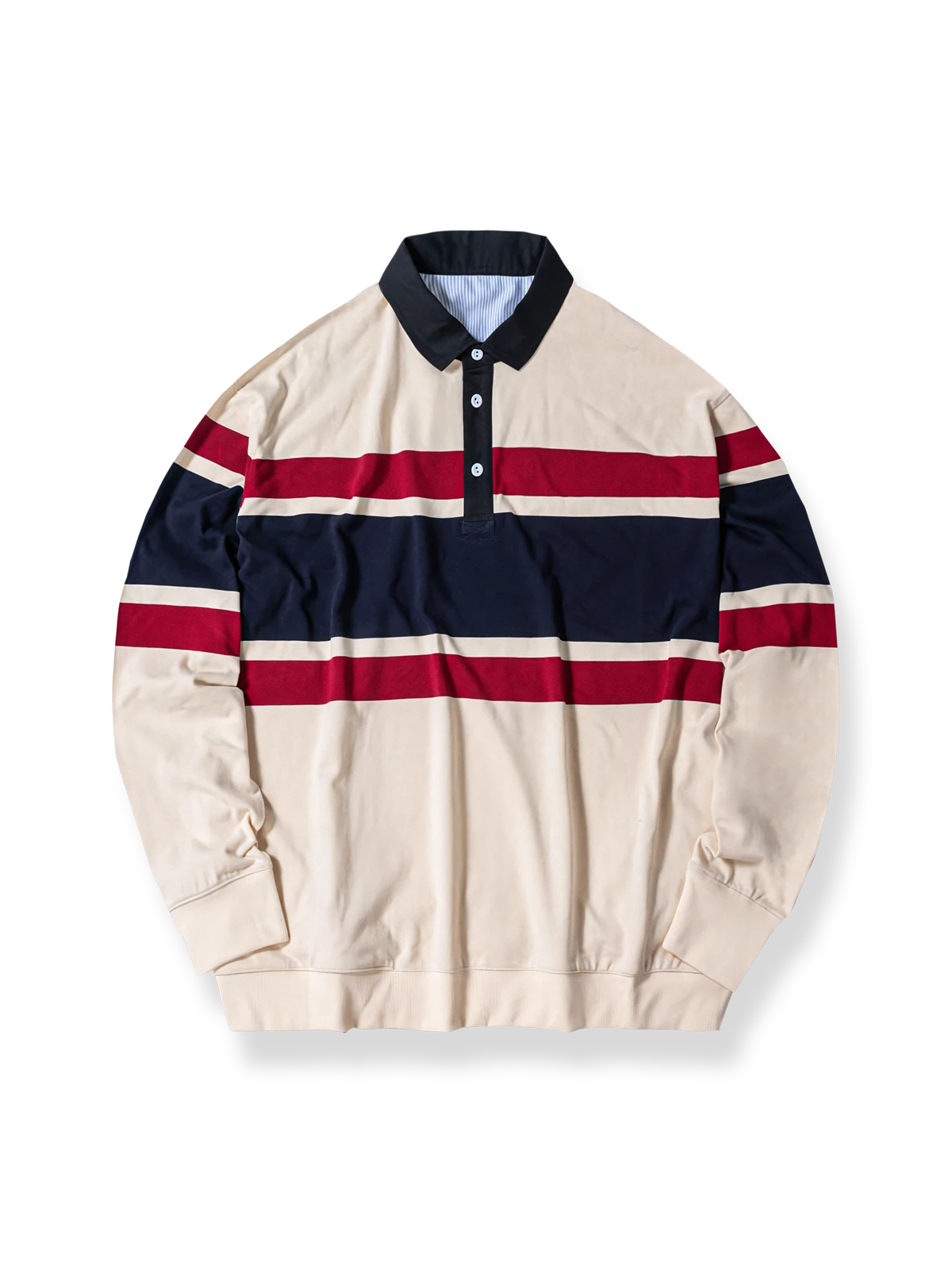 アイビーストライプとコントラスト襟が特徴のラグビーポロシャツ。