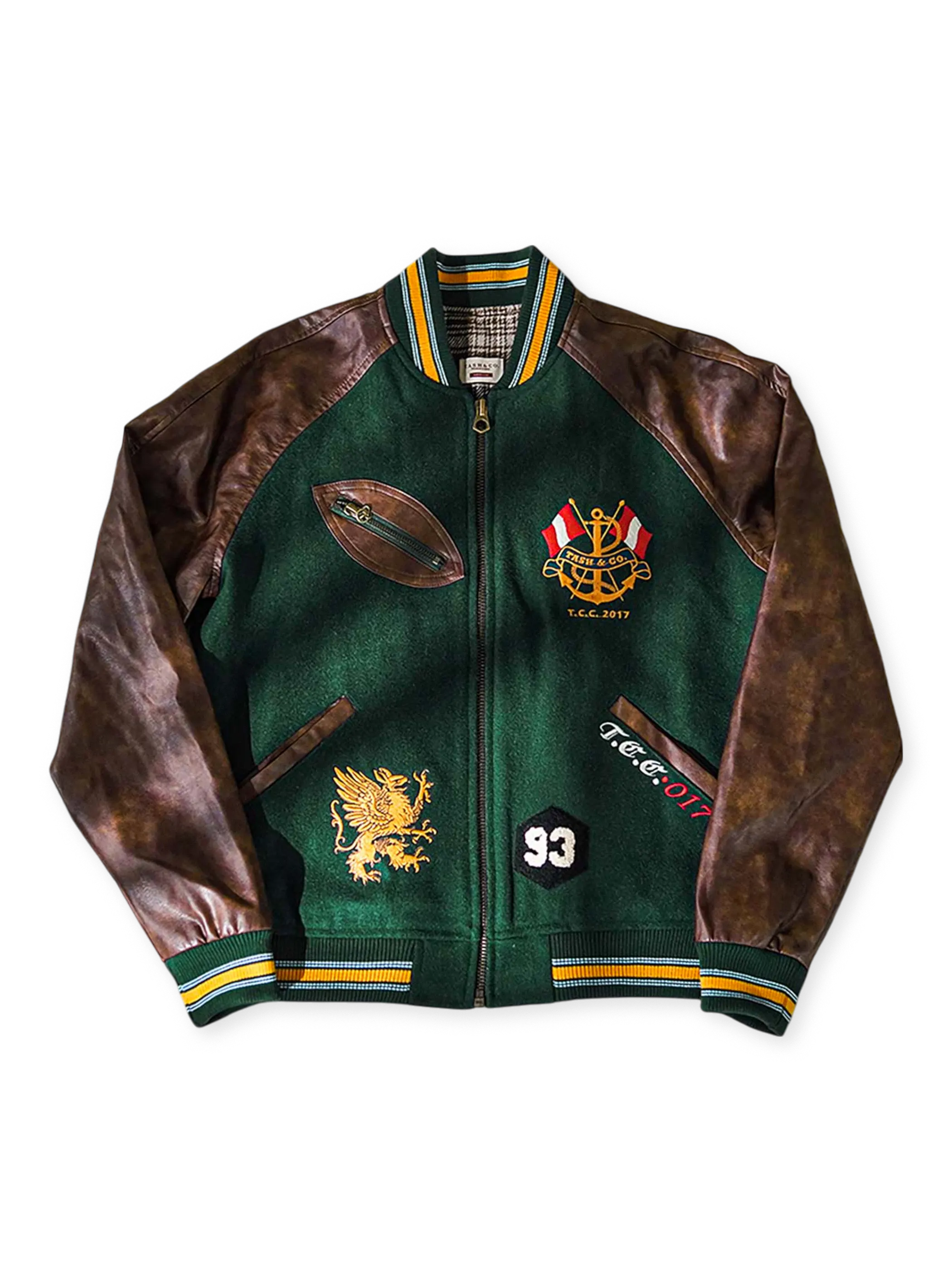 ハーバード大学由来の高密度メルトンウールとレザー袖を持つヴィンテージ風ベースボールジャケット