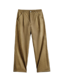 8ウェールのジャカード織りコーデュロイ素材を使用したワイドストレートパンツ。270g/m²のコットン100%で快適な履き心地。フロントプリーツと銅製ドーナツボタン、スラッシュポケットを備えたワークテイストデザイン。