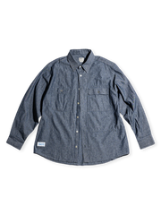 1940年代USNシャンブレーシャツ着想、日本製155gコットン靛青布使用のワークシャツ。両胸と側面ポケット付き。